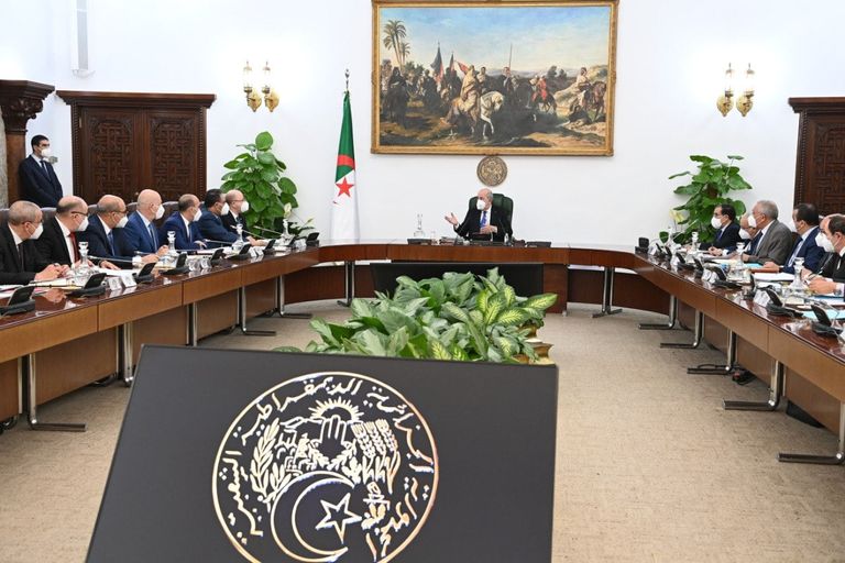 جانب من اجتماع مجلس الوزراء الجزائري ميناء الجزائر العاصمة - أرشيفية