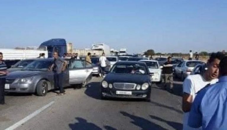 إغلاق الطريق الساحلية بين ليبيا وتونس