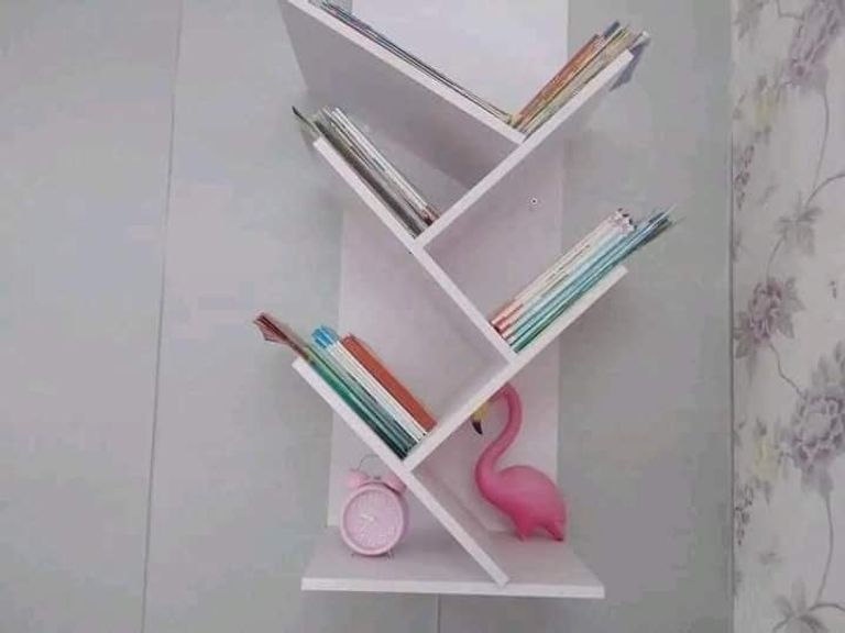 معلمة جزائرية تحول قسمها إلى تحفة فنية معلمة جزائرية تحول قسمها إلى تحفة فنية