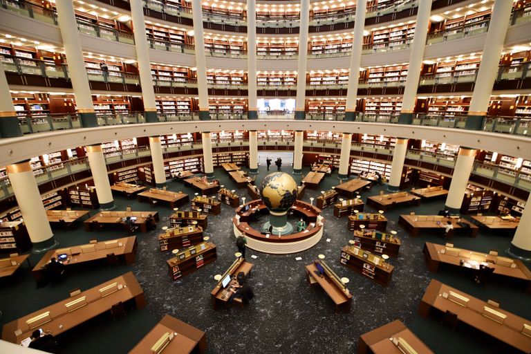 محمود آق رئيس جامعة إسطنبول