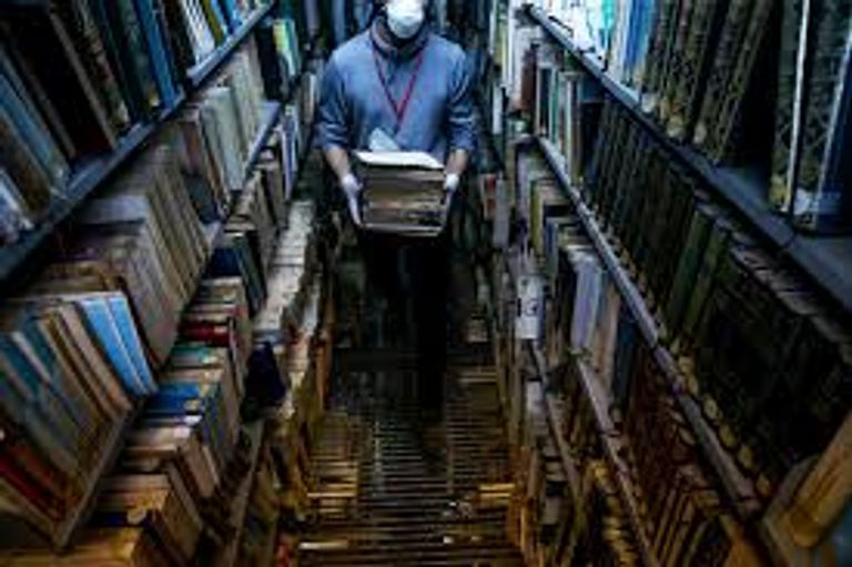 محمود آق رئيس جامعة إسطنبول