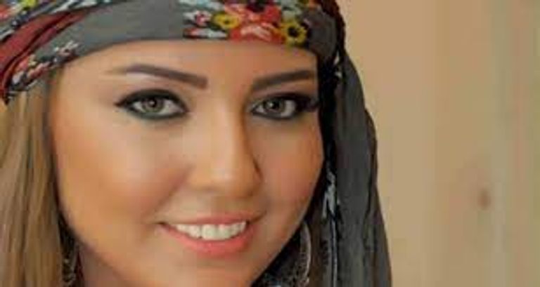 الفنانة مي كساب