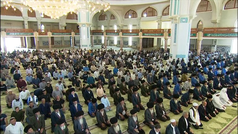 جانب من مراسم تأبين الشيخ خليفة بن زايد آل نهيان في تركمانستان