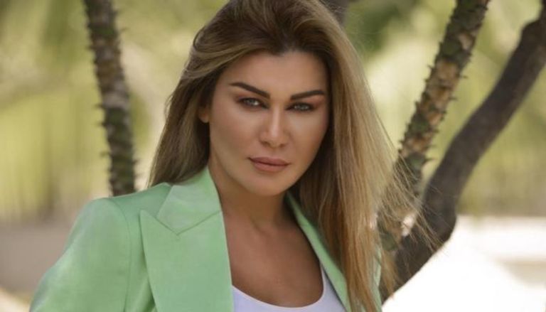 الممثلة اللبنانية نادين الراسي