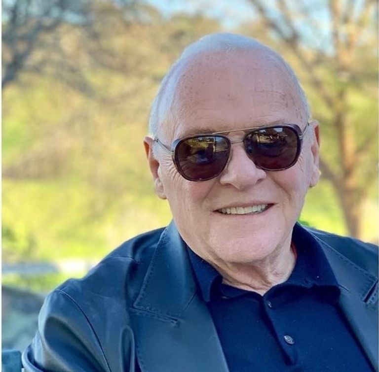 النجم العالمي أنتوني هوبكنز