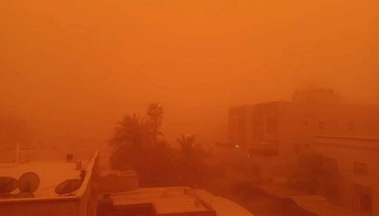 الغبار يسيطر على الأجواء في الكويت