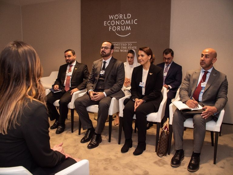 جانب من توقيع الاتفاق