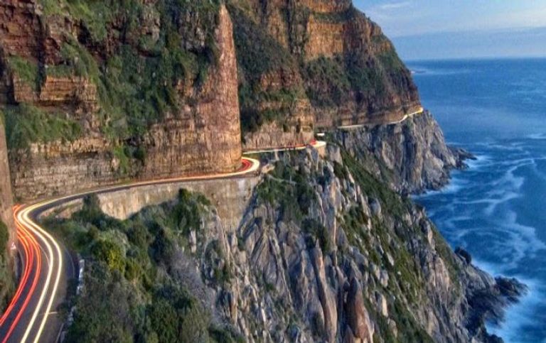 طريق المحيط العظيم في أستراليا أكثر طرق الرحلات البرية جاذبية حول العالم