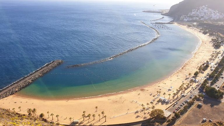 شاطئ ليتل تيريسيتاس في جزر الكناري أجمل شواطئ جزر الكناري لعام 2022