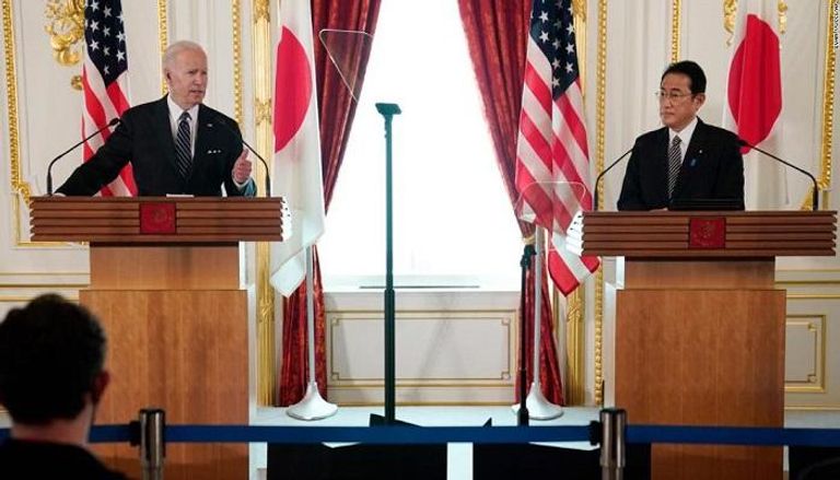بايدن خلال المؤتمر الصحفي المشترك مع رئيس وزراء اليابان