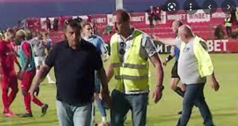 رئيس النادي بعد الواقعة إيفو أندريفسكي مالك نادي تسارسكو سيلو