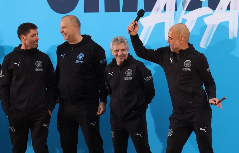 بيب جوارديولا مدرب مانشستر سيتي بيب جوارديولا مدرب مانشستر سيتي