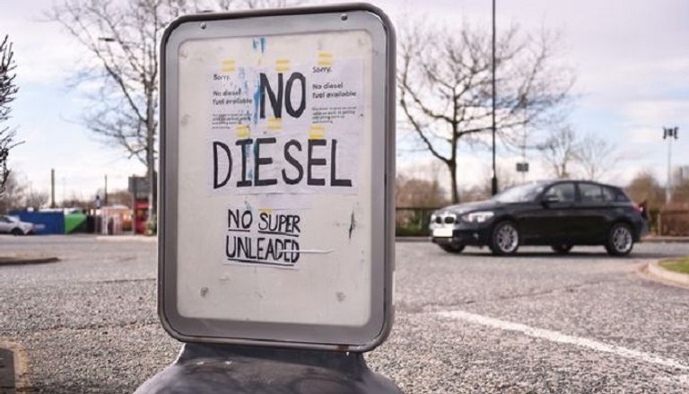 محطات الوقود الأمريكية عدم توفر الديزل مبنى الكابيتول الأمريكي – أ.ف.ب