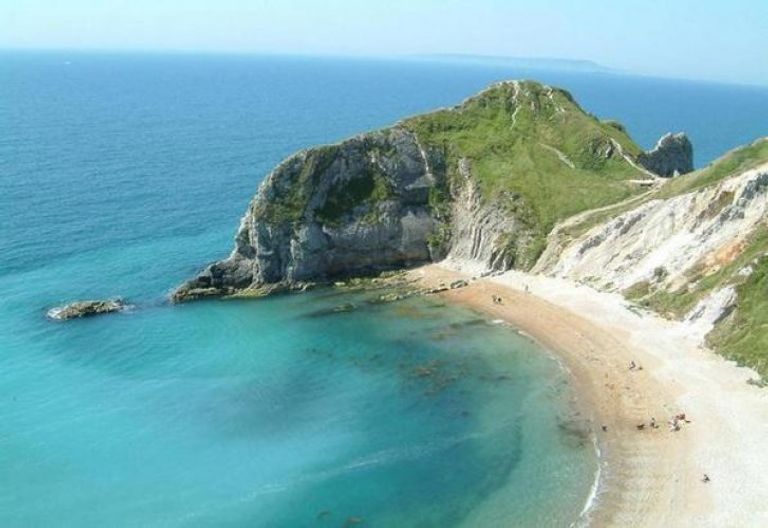 لارنكا واحدة من أفضل أماكن السياحة في قبرص