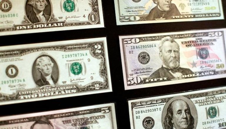 أوراق نقدية من الدولار الأمريكي - أرشيفية