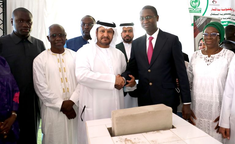 وضع حجر الأساس لمستشفى الشيخة فاطمة للأمومة والطفولة في داكار