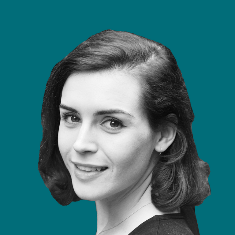 الكاتبة الإنجليزية لويزيانا بيري