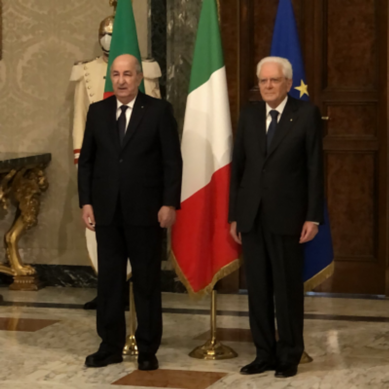 الرئيسان الجزائري والإيطالي توقيع الاتفاقية بين المديرين العامين لسوناطراك الجزائرية وإيني الإيطالية