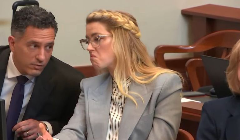 آمبر هيرد وجوني ديب من الجلسة الأخيرة