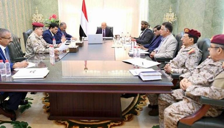 اجتماع مجلس القيادة الرئاسي ووزير الدفاع اليمني
