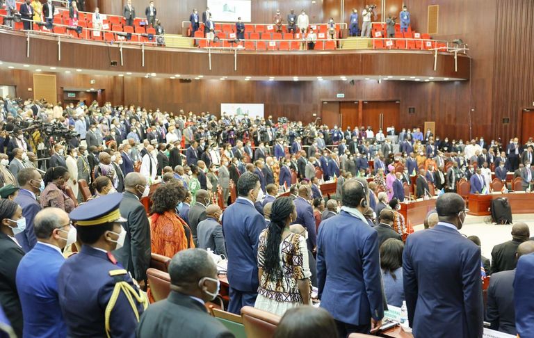 القمة الاستثنائية السادسة عشر لمؤتمر رؤساء الدول والحكومات الإفريقية رئيس المجلس الرئاسي الليبي محمد المنفي