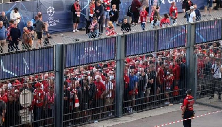 جماهير ليفربول خارج ملعب نهائي دوري أبطال أوروبا