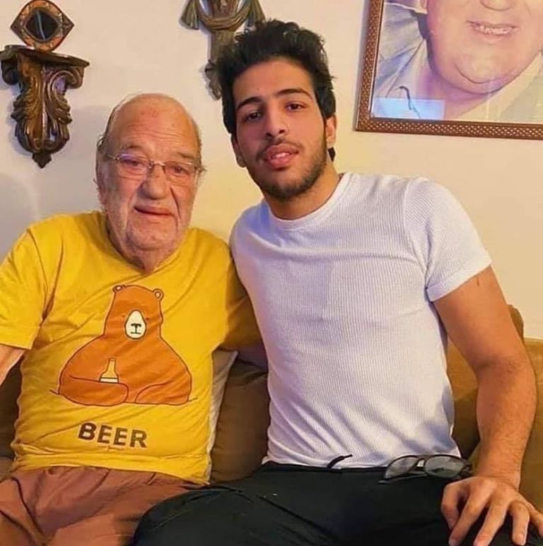 الفنان حسن حسني