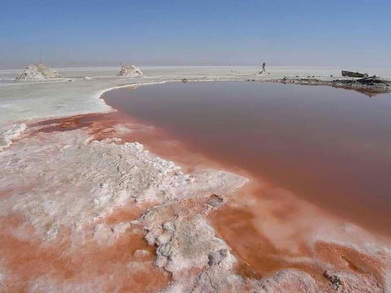 بحيرة شط الجريد في تونس من أجمل البحيرات في العالم 10 من أجمل البحيرات في العالم وأكثرها سحر وروعة