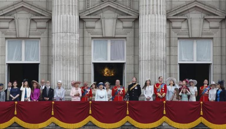 العائلة الملكية فى ظهور سابق بالشرفة