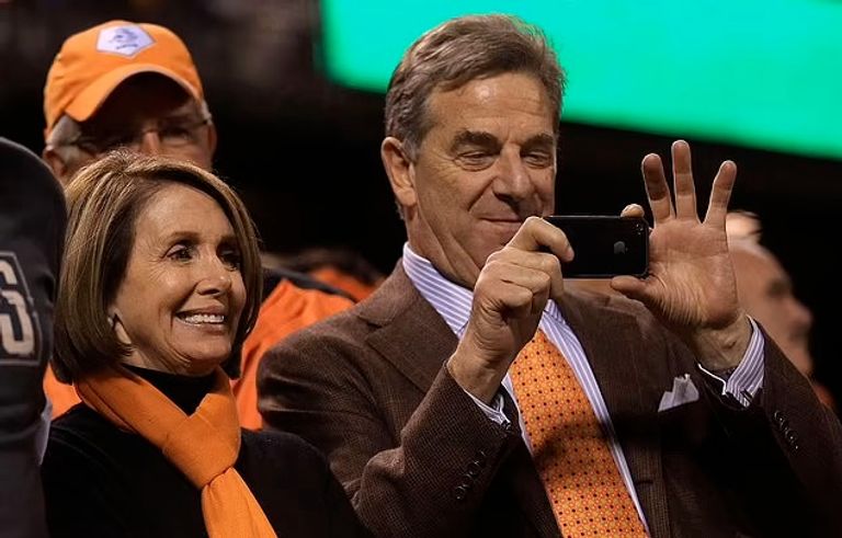 صورة لحفل زفاف بول ونانسي بيلوسي