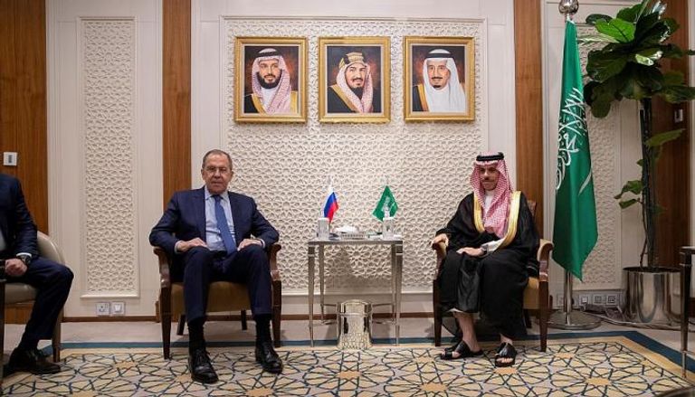 وزير الخارجية السعودي يستقبل لافروف في الرياض