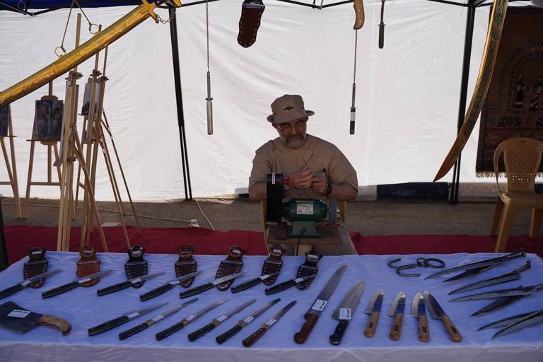 عرض فلكلوري في مهرجان تراث الموصل