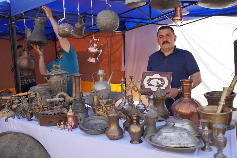 عرض فلكلوري في مهرجان تراث الموصل