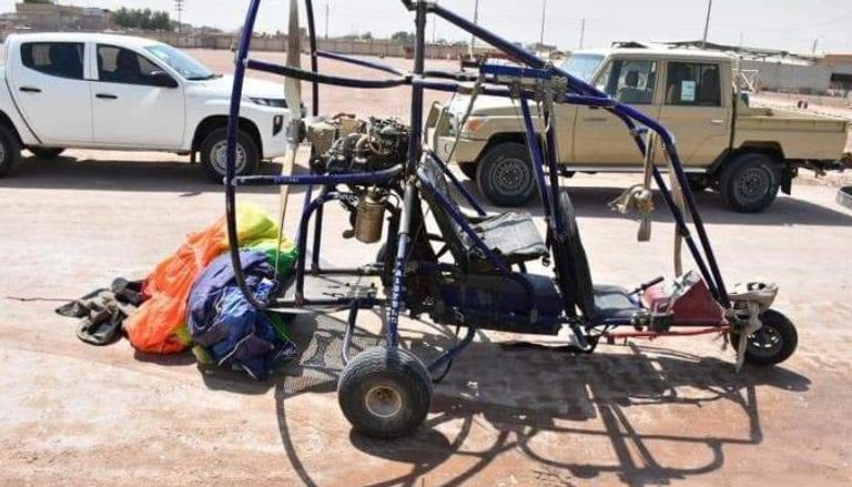طائرة شراعية تحمل مخدرات أسقطها الأمن العراقي 