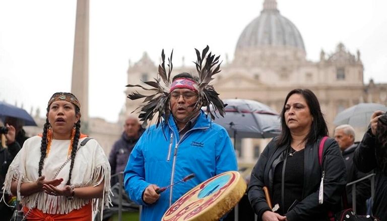 رئيس وزراء كندا وزعيم شعب سيكسيكا