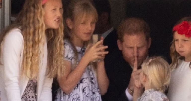 جانب من احتفالات اليوبيل البلاتيني