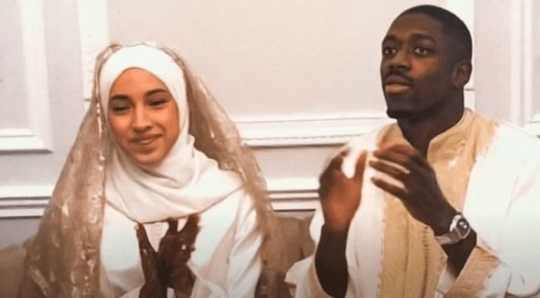 عثمان وريما رياض محرز مع زوجته الأنيقة تايلور ورد