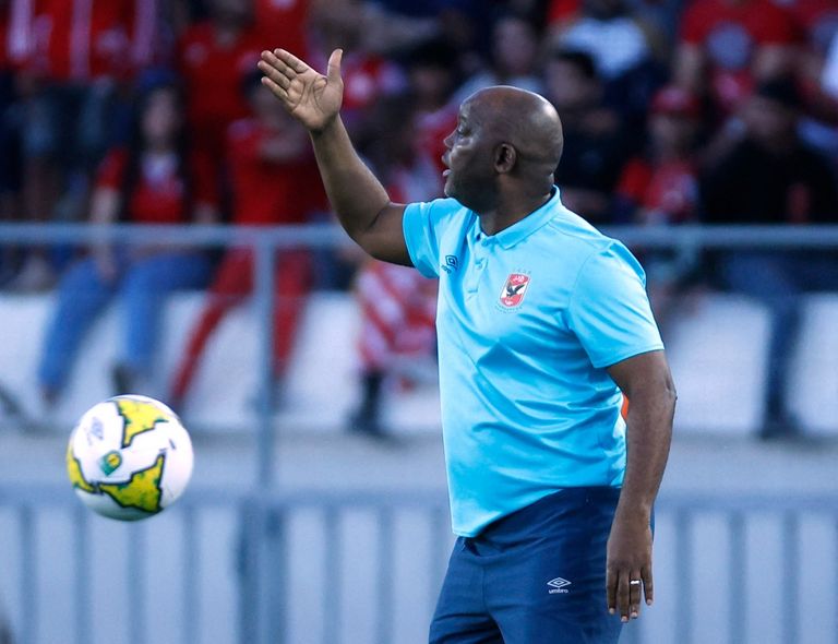 بيتسو موسيماني مدرب الأهلي المصري بيتسو موسيماني مدرب الأهلي المصري