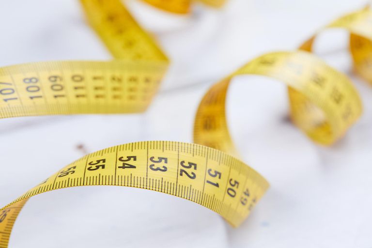 الأشخاص طوال القامة أكثر عرضة للإصابة بـ100 مشكلة صحية