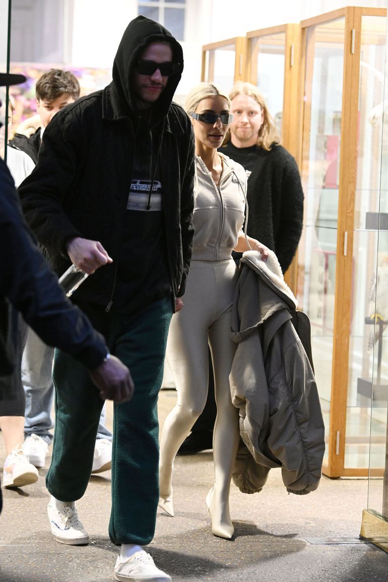 كيم كارداشيان وحبيبها بيت ديفيدسون