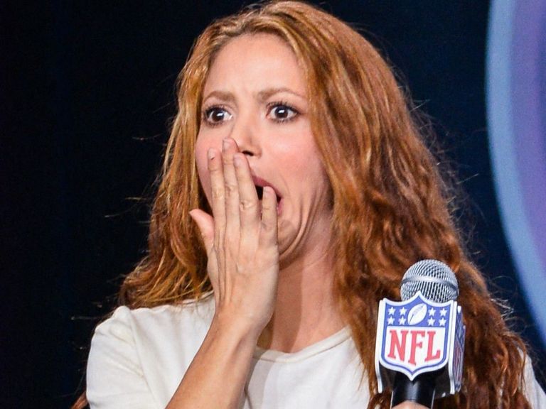 شاكيرا وبيكيه مع طفليهما - أرشيفية