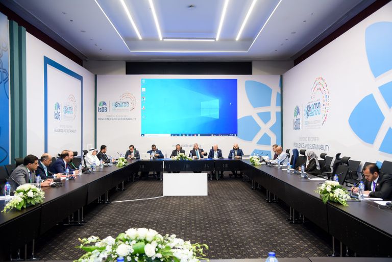 "الإسلامي للتنمية" تختتم أعمالها 2022 بـ13 اتفاقية و50 وثيقة تعاون شعار مجموعة البنك الإسلامي للتنمية