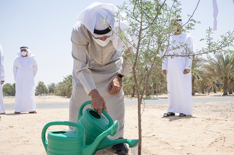 الشيخ محمد بن زايد آل نهيان يزور المركز الدولي للزراعة الملحية