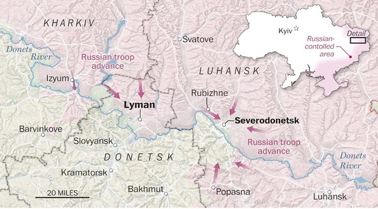 الدخان يتصاعد عقب غارة روسية على سيفيرودونتسك 