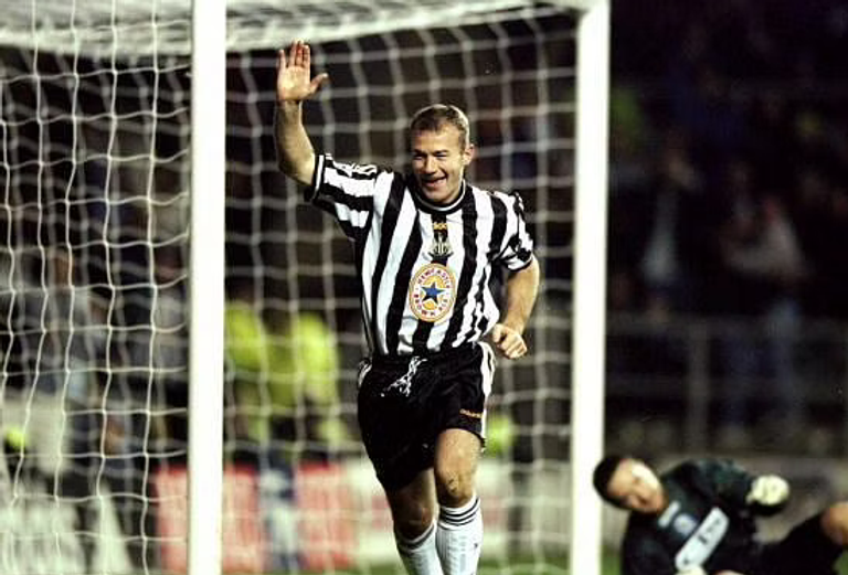 آلان شيرار ليونيل ميسي قائد منتخب الأرجنتين ضد إستونيا