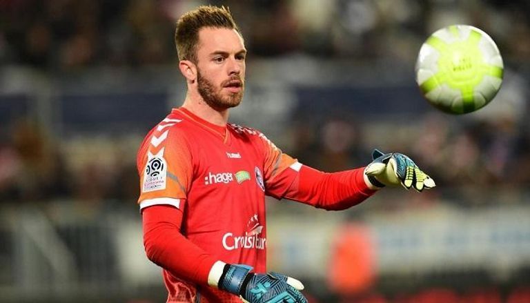 ألكسندر أوكيدجا حارس منتخب الجزائر جوزيه مورينيو مدرب روما