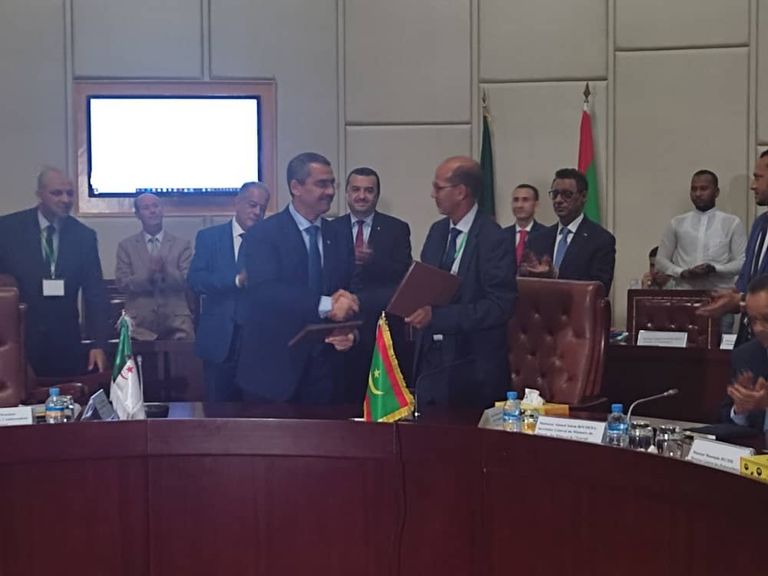 مراسم توقيع اتفاقيات بمجال الطاقة بين الجزائر وموريتانيا