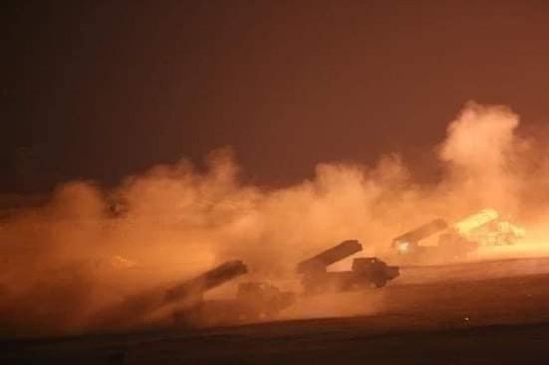 مناورات برية وجوية ضخمة للجيش الجزائري