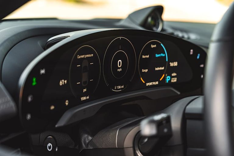 شاشة سيارات بورش شاشة طراز فورد موستانج الكهربائي