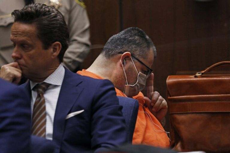 المتهم أثناء محاكمته